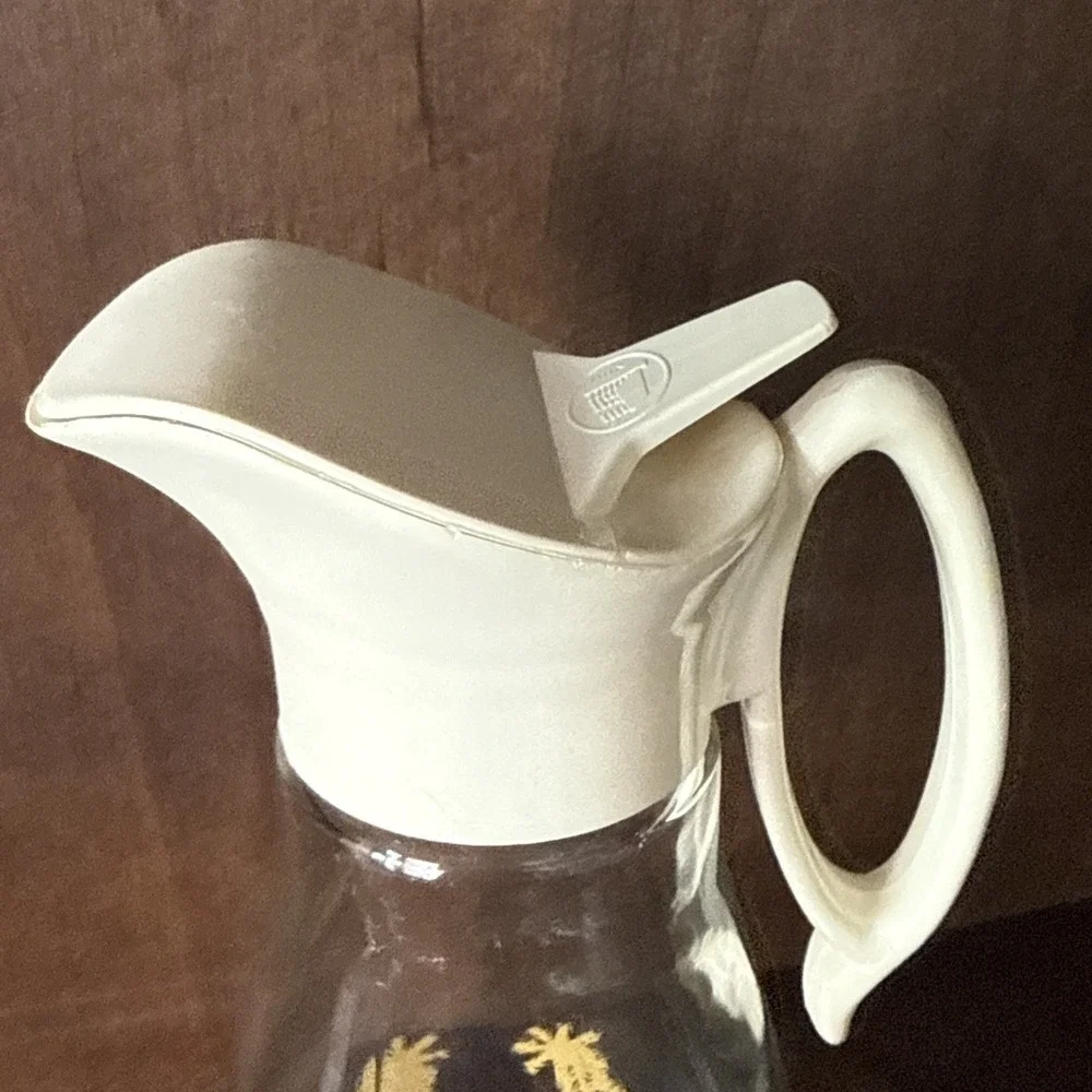 Vtg MCM Log Cabin Glass Syrup Server with Handle, Gold Starburst Maple Syrup Jug